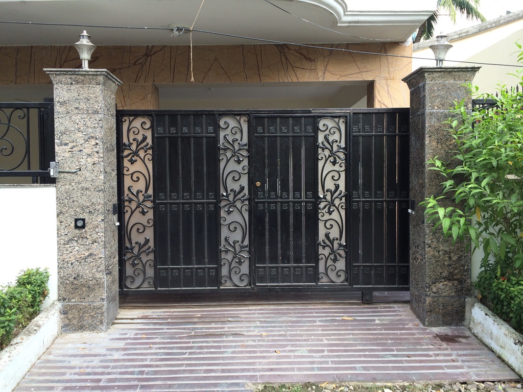 Custom Gates